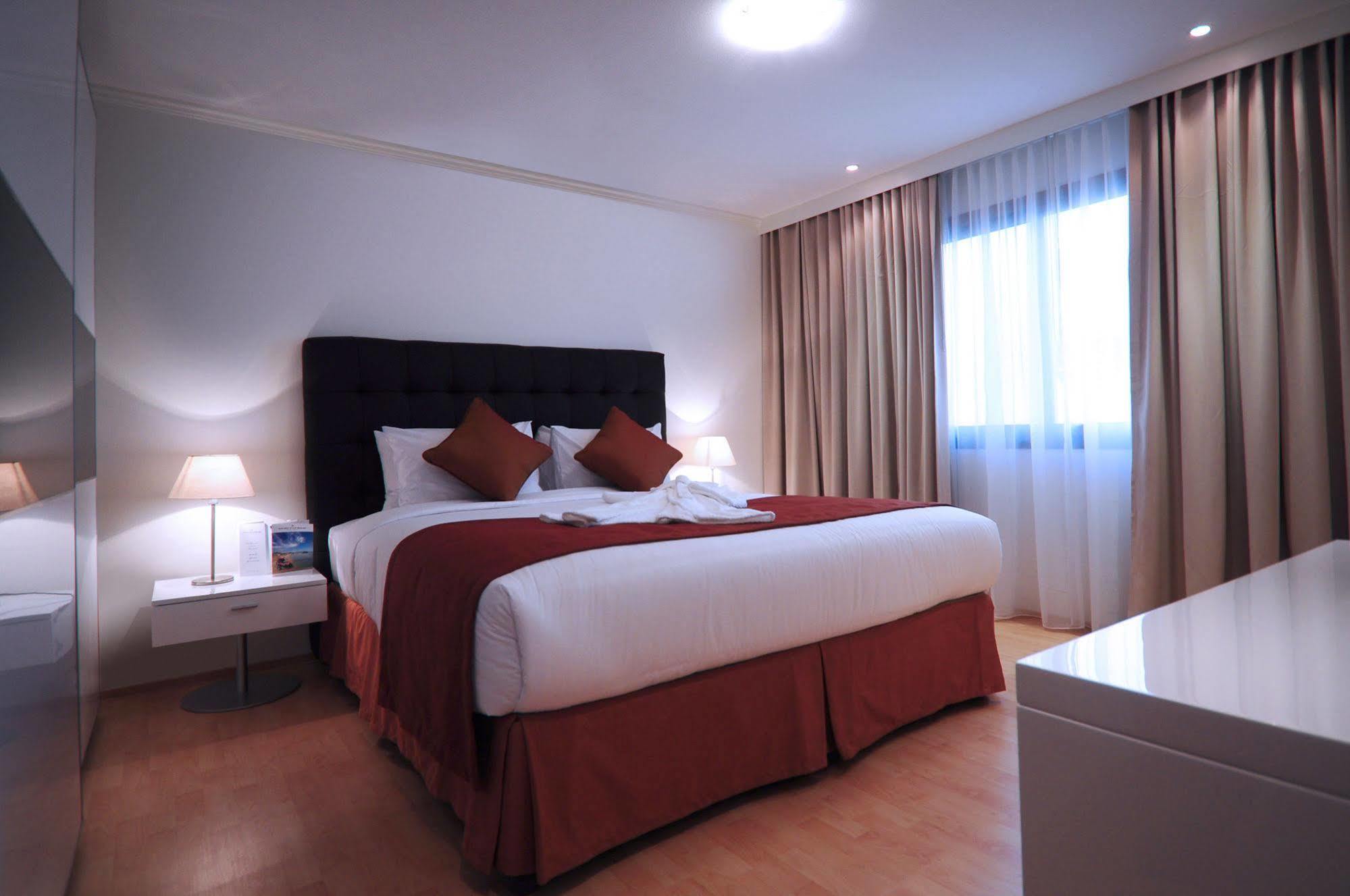 Golden Tulip Dana Bay Resort Dhahran Eksteriør billede