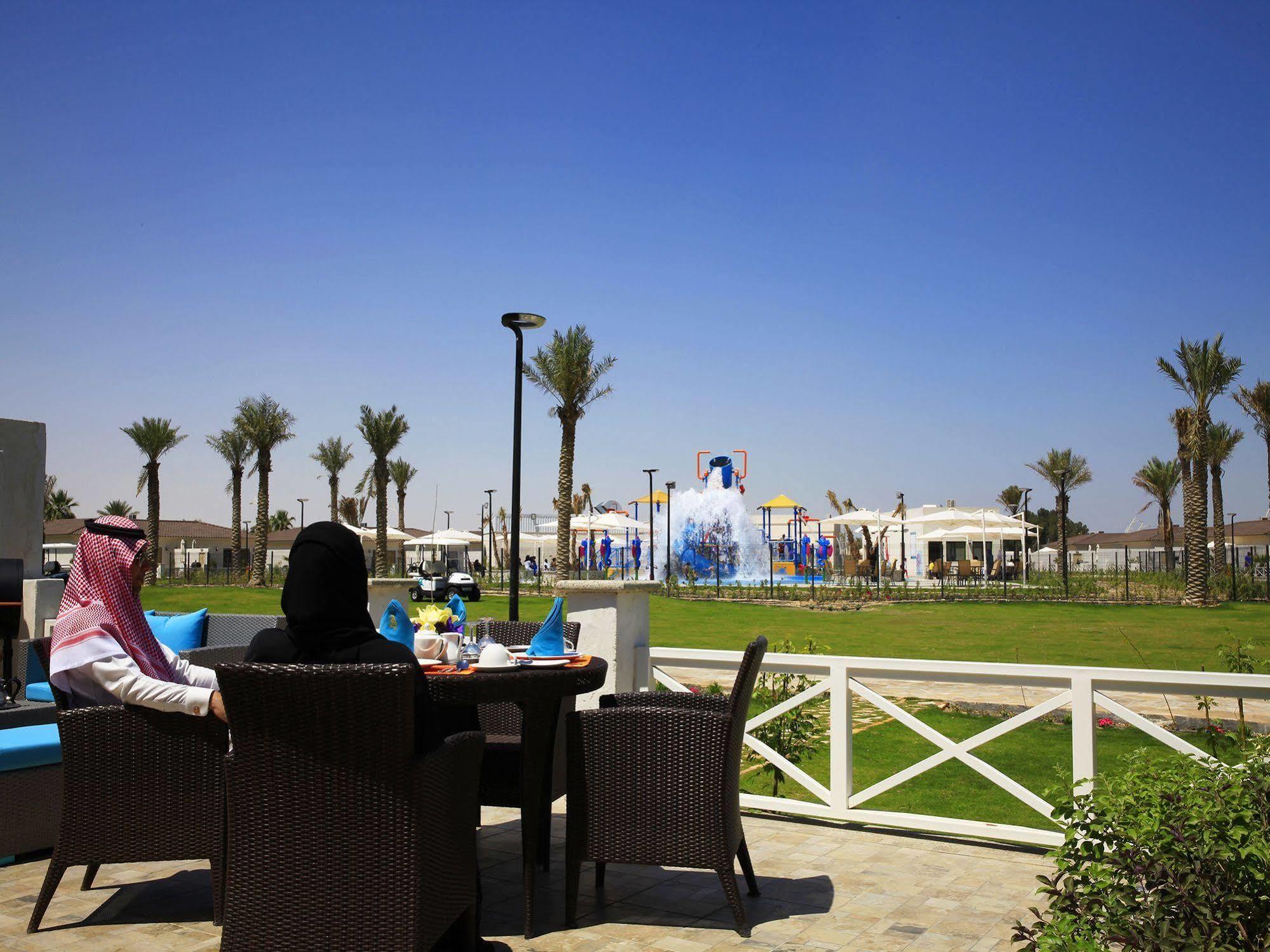 Golden Tulip Dana Bay Resort Dhahran Eksteriør billede